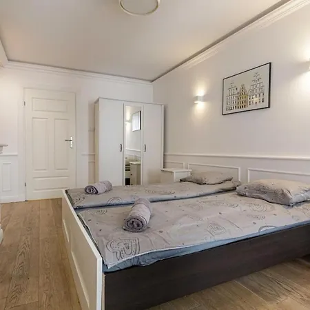 Apartman Golden Apartments&glamping-u11 *