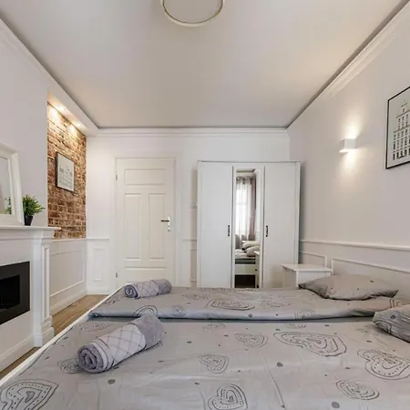 Golden Apartments&glamping-u11 * Wrocław